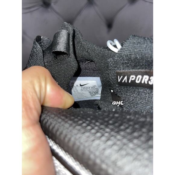 Nike Vapor Edge Elite 360 Flyknit Football Cleats Size 11 Wide CV6317-001 Black - Picture 6 of 6